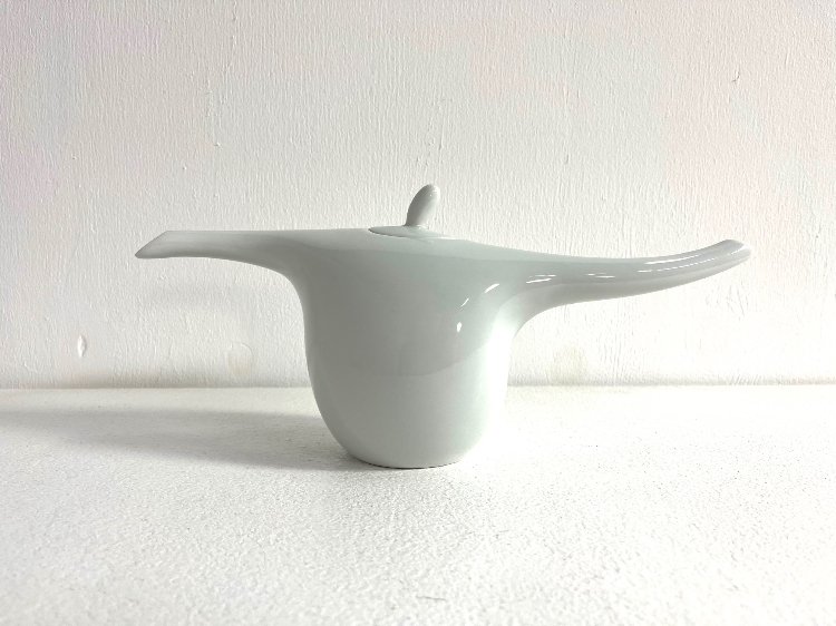 20th Century white porcelain  Chinese teapot by Jingdezhen 1990s