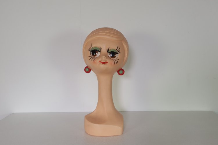 Vintage French Twiggy mannequin/display head 1970s