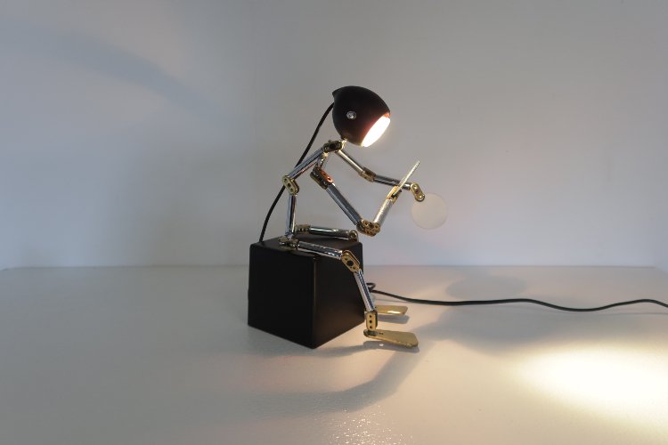 Postmodern Osqar robot lamp by Ygnacio Baranga for Kumade LTD