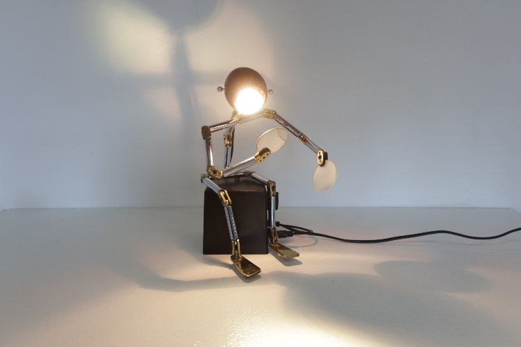 Estremamente raro GOLD Ygnacio Baranga Lampada da tavolo Osqar Scatola  originale inclusa Brass 80s Kumade Robot Light, FREE SHIPPING -  Italia