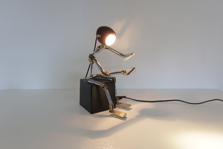 Estremamente raro GOLD Ygnacio Baranga Lampada da tavolo Osqar Scatola  originale inclusa Brass 80s Kumade Robot Light, FREE SHIPPING -  Italia