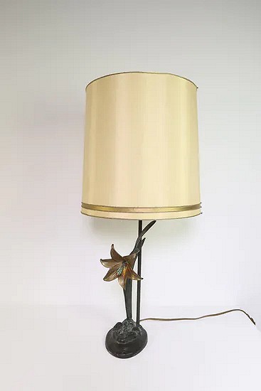 Bronze tole table lamp