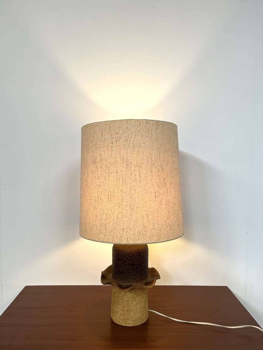 Mid-century Brutalist chamotte clay table lamp, the Netherlands 1960s