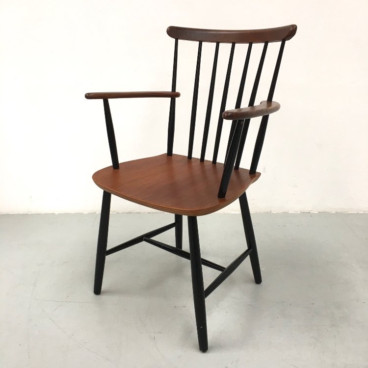 20th Century teak spindle back arm chair by Billund Traevarefabrik 1960s