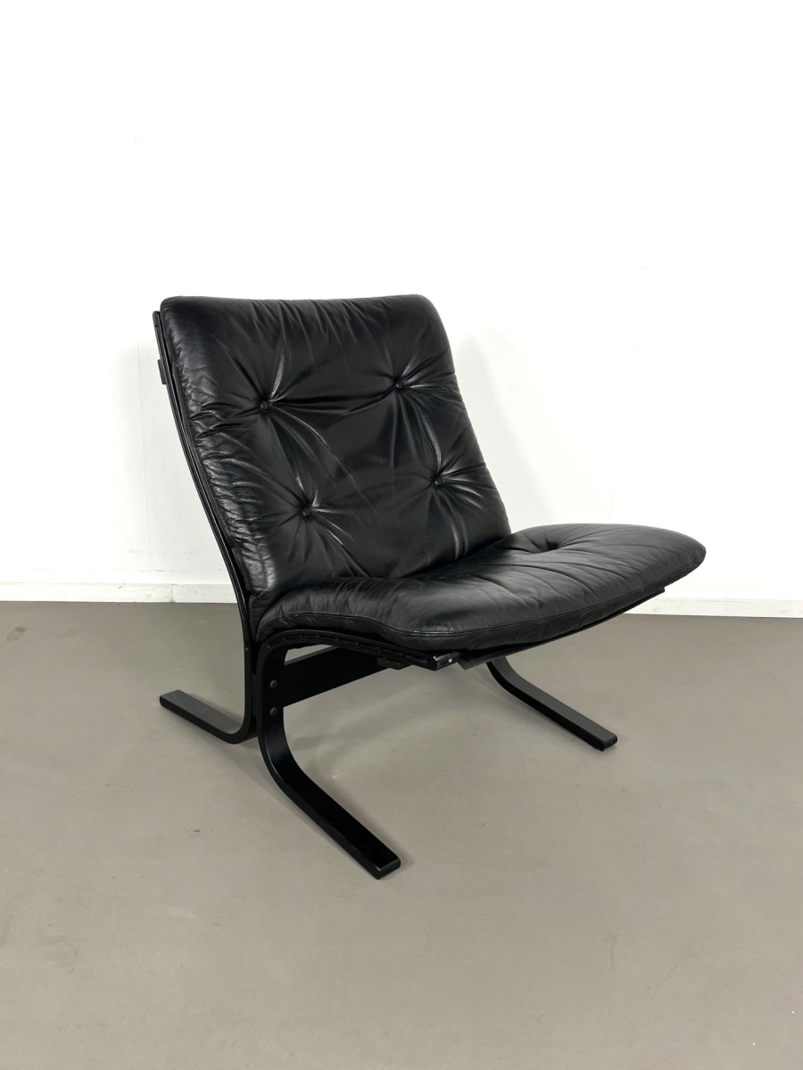 Siesta lounge chair in black leather by Ingmar Relling for Westnofa Norway, 1970s